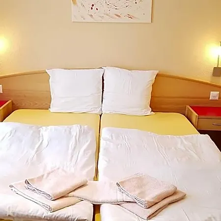 Europa - Kein Personenaufzug - No Elevator Hotel