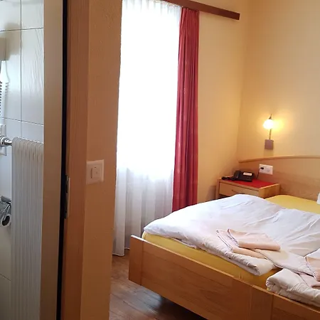 Europa - Kein Personenaufzug - No Elevator 2*
